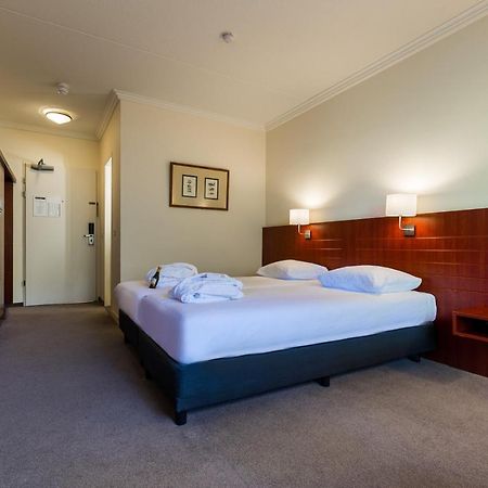 Postillion Hotel Arnhem Bagian luar foto