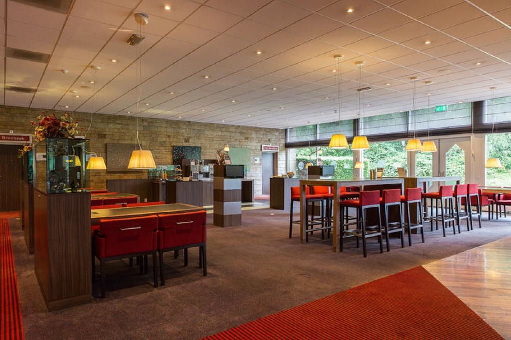 Postillion Hotel Arnhem Bagian luar foto