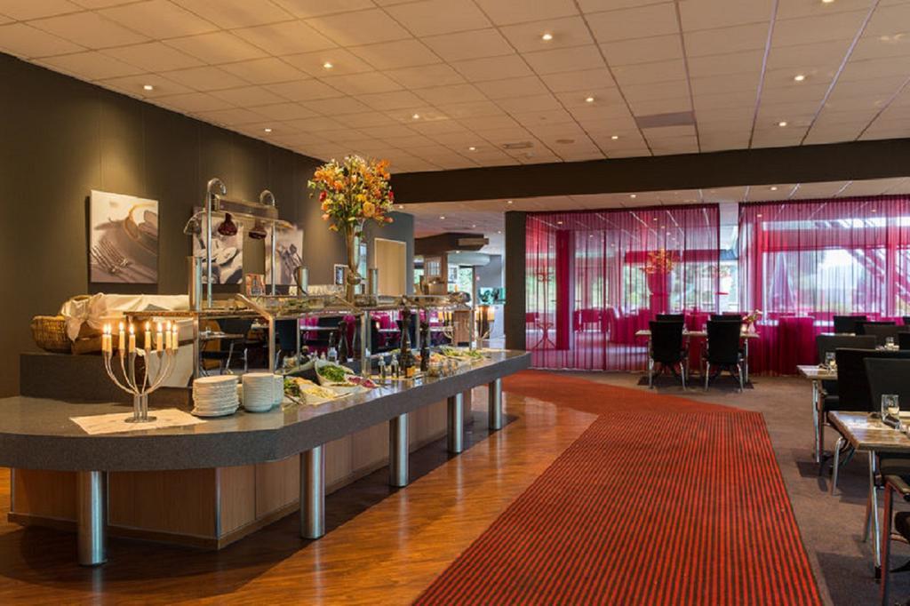 Postillion Hotel Arnhem Bagian luar foto