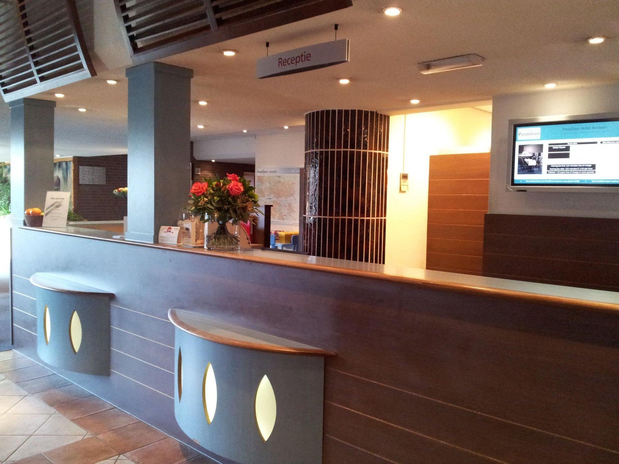 Postillion Hotel Arnhem Bagian luar foto