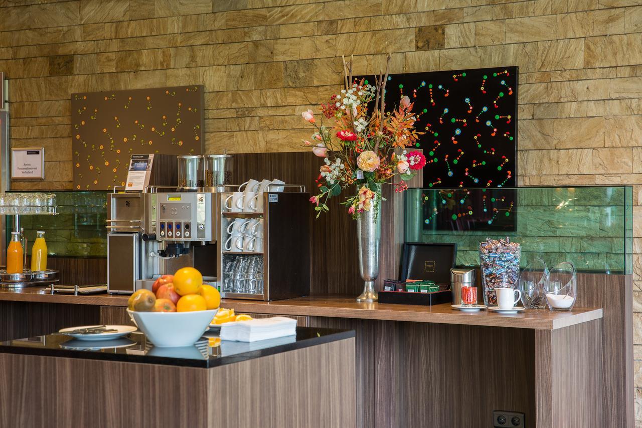 Postillion Hotel Arnhem Bagian luar foto
