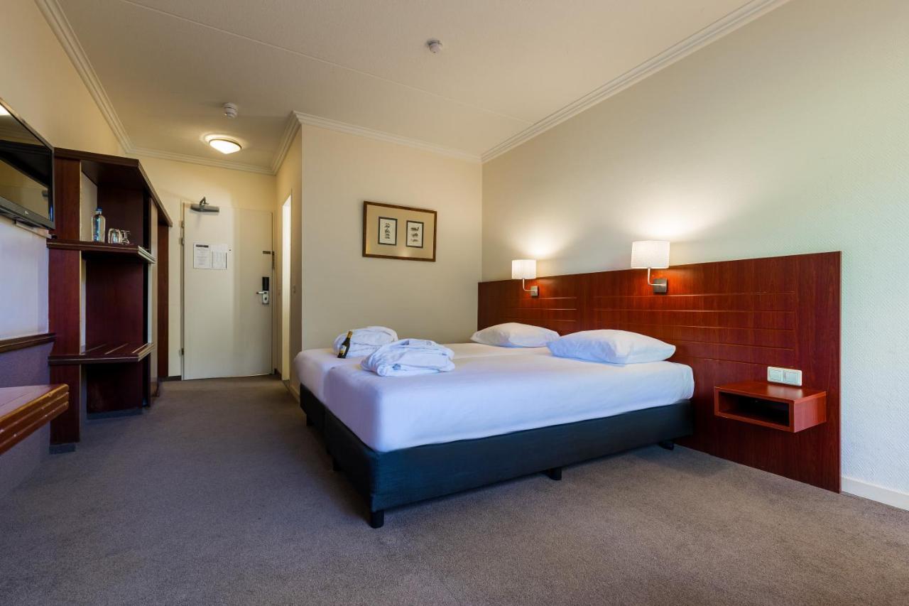 Postillion Hotel Arnhem Bagian luar foto