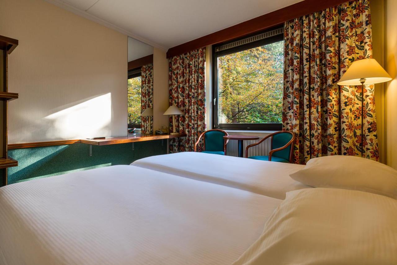 Postillion Hotel Arnhem Bagian luar foto