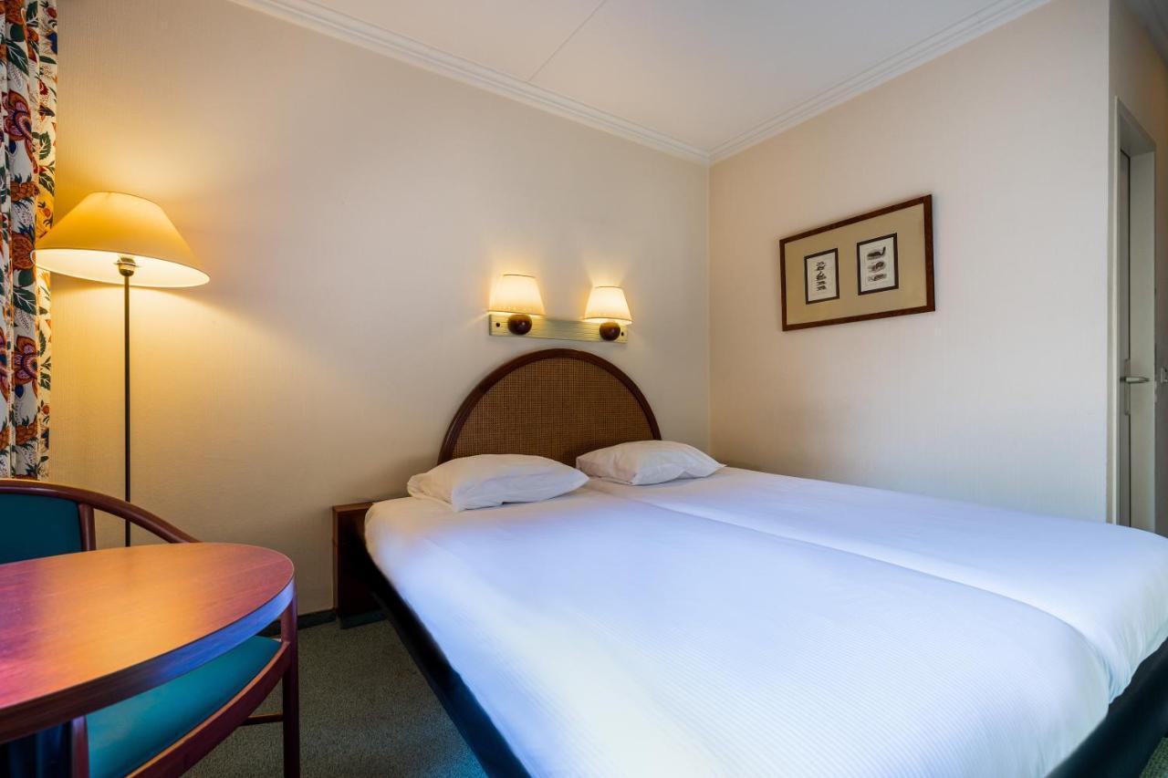 Postillion Hotel Arnhem Bagian luar foto